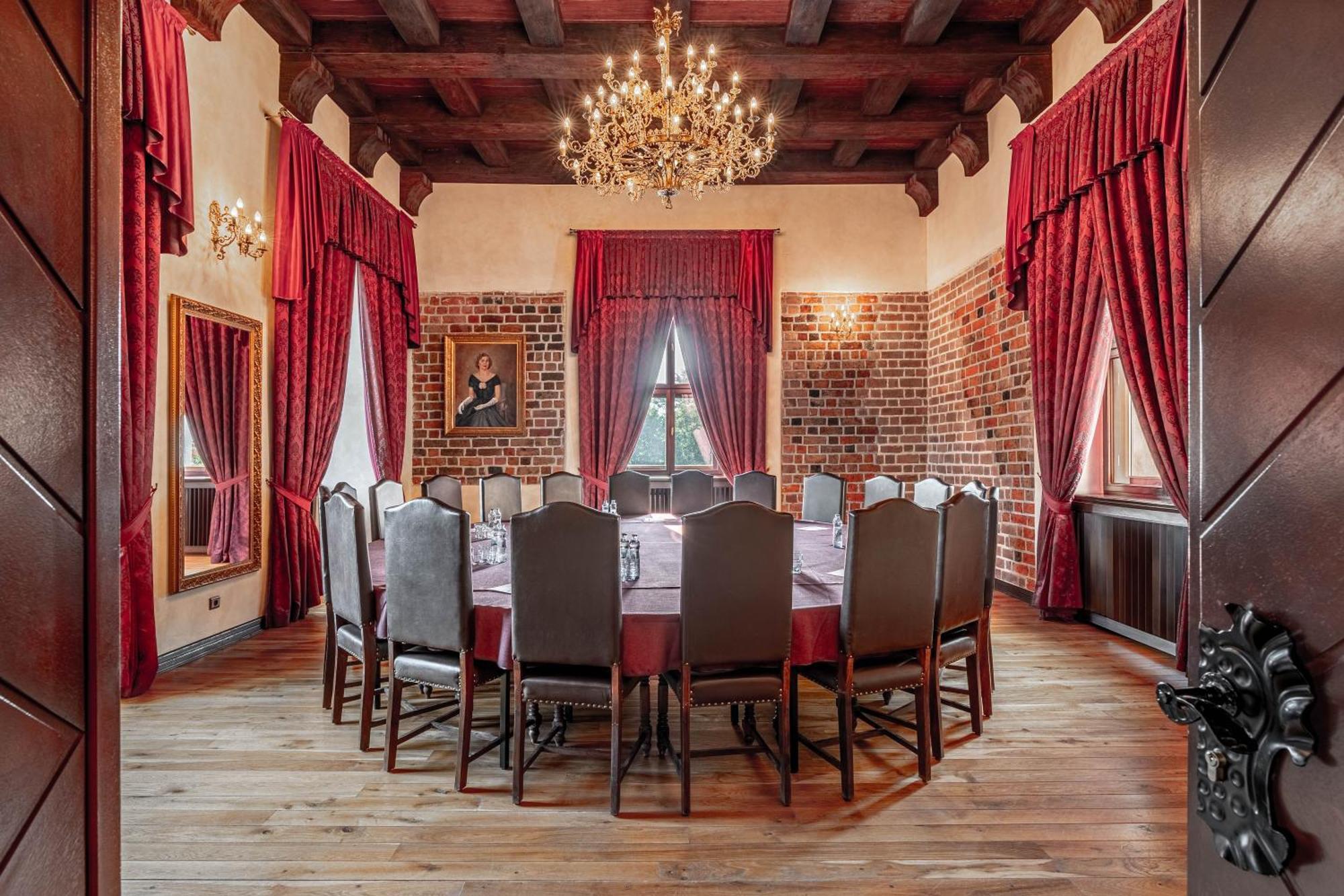Zamek Uniejow Apart otel Dış mekan fotoğraf