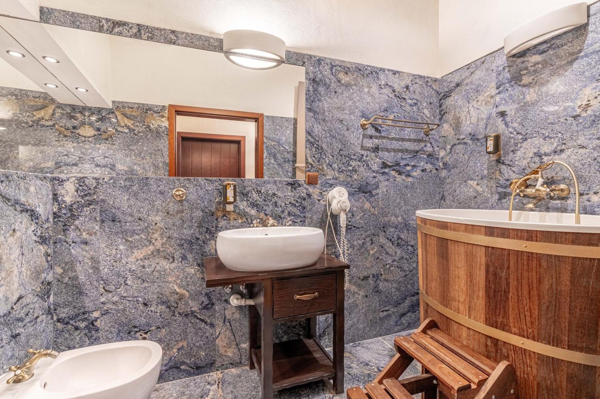 Zamek Uniejow Apart otel Dış mekan fotoğraf