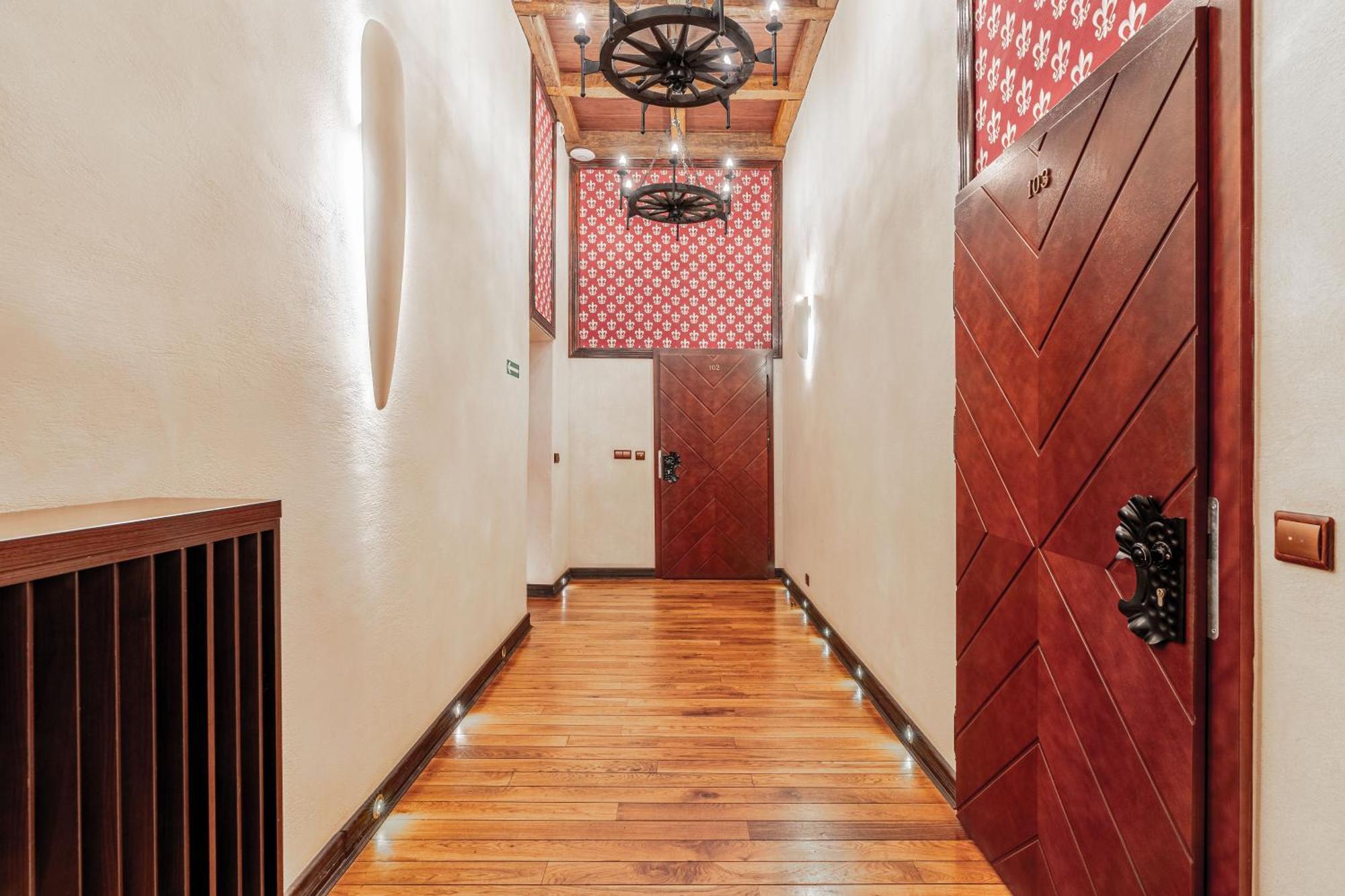 Zamek Uniejow Apart otel Dış mekan fotoğraf