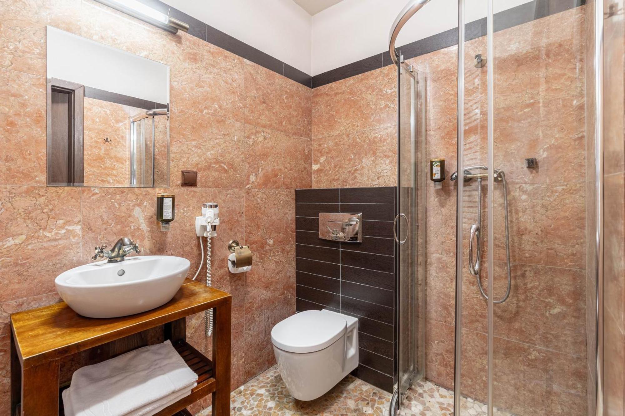 Zamek Uniejow Apart otel Dış mekan fotoğraf